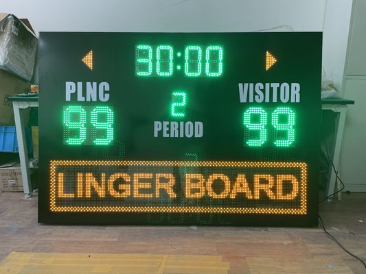 Placar eletrônico conduzido do futebol do futebol com sinal movente da propaganda